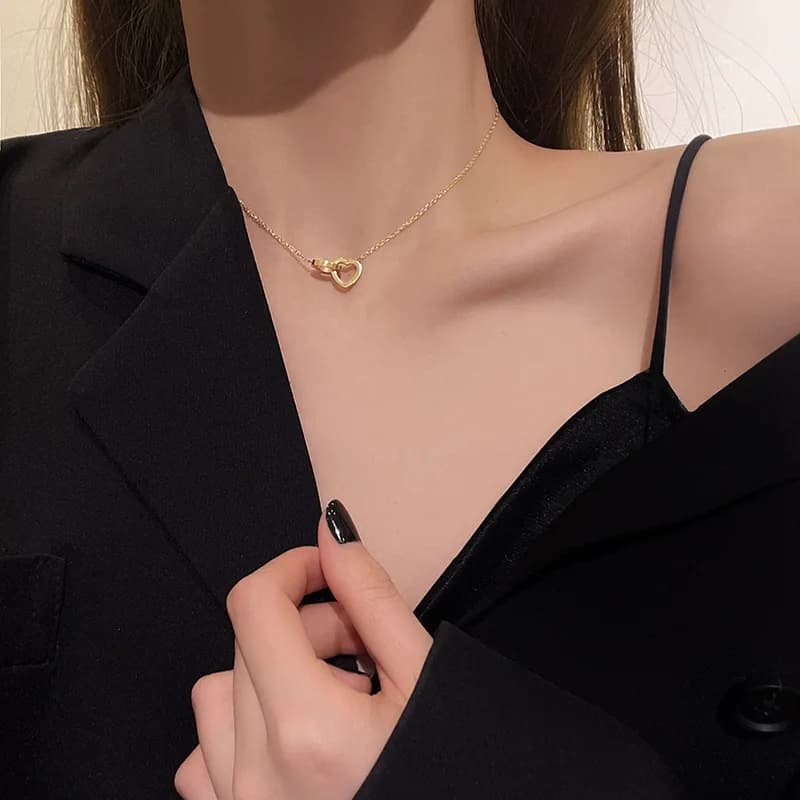 Minimalist Stainless Steel Zircon Bezel Setting Heart Double Buckle Necklace for Women Interlocking Rings Chain Elegant Non Gift